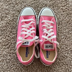 Women’s pink converse shoes
